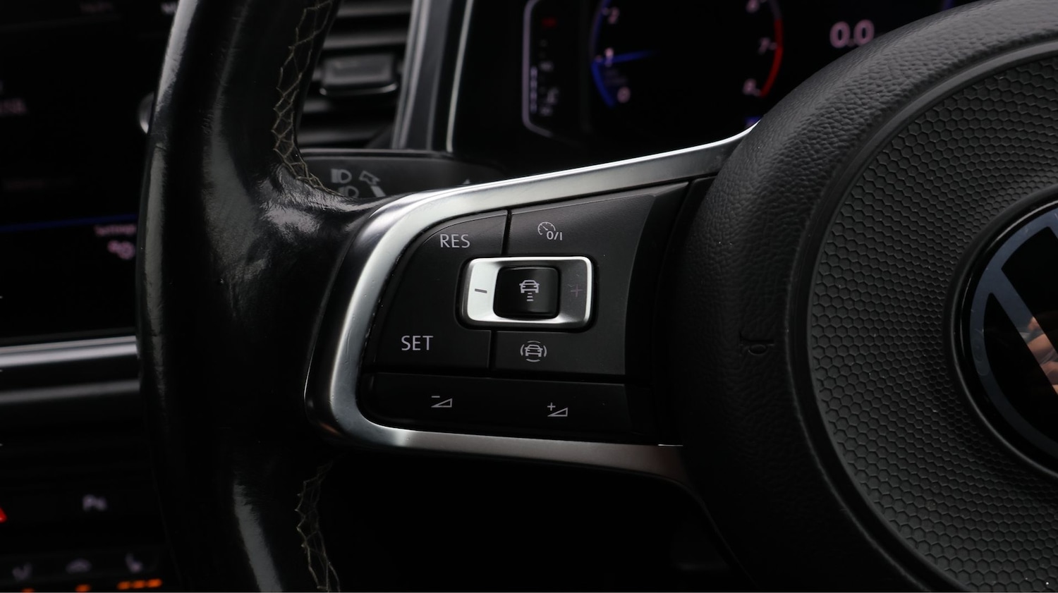 Used Volkswagen T-Roc 2020 for sale - 77451307: Photo 25