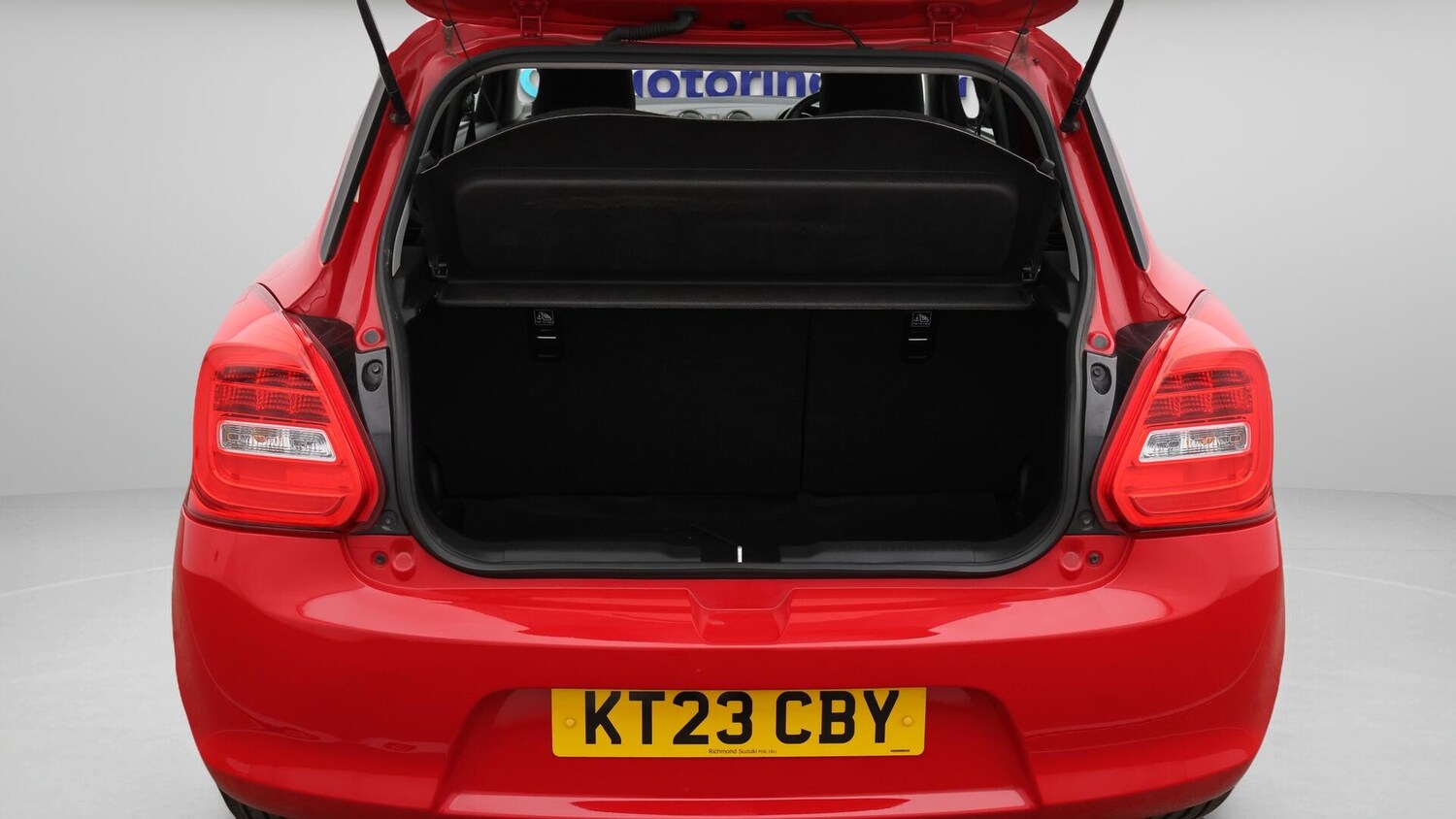 Used Suzuki Swift 2023 for sale - 75940525: Photo 18