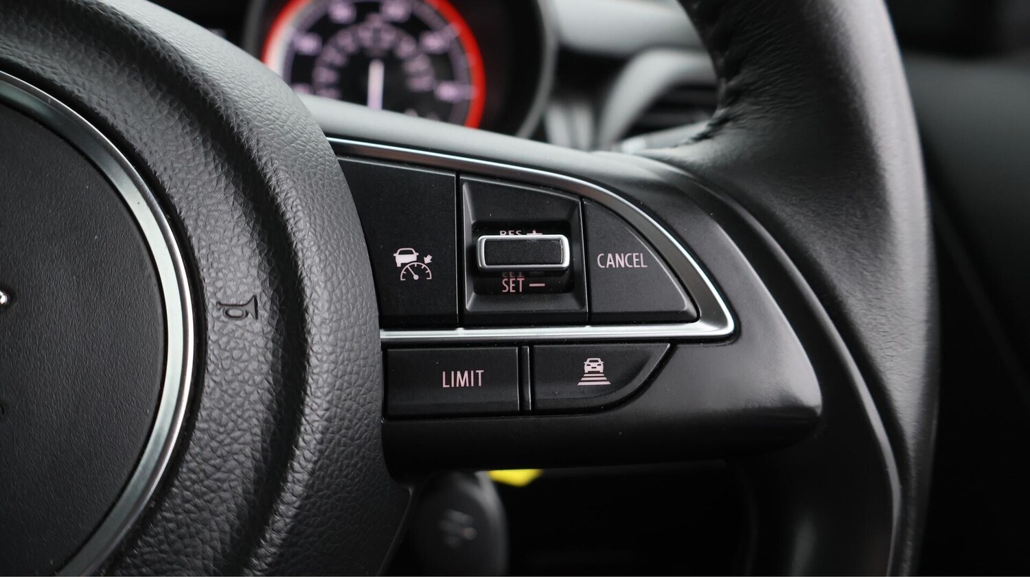 Used Suzuki Swift 2023 for sale - 75940525: Photo 26