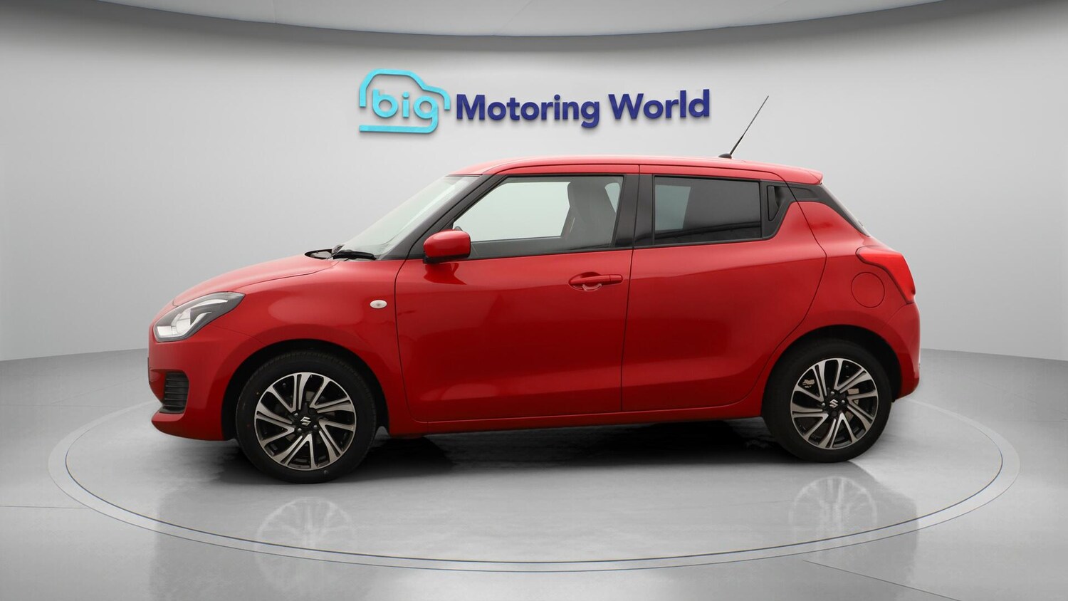 Used Suzuki Swift 2023 for sale - 75940525: Photo 5