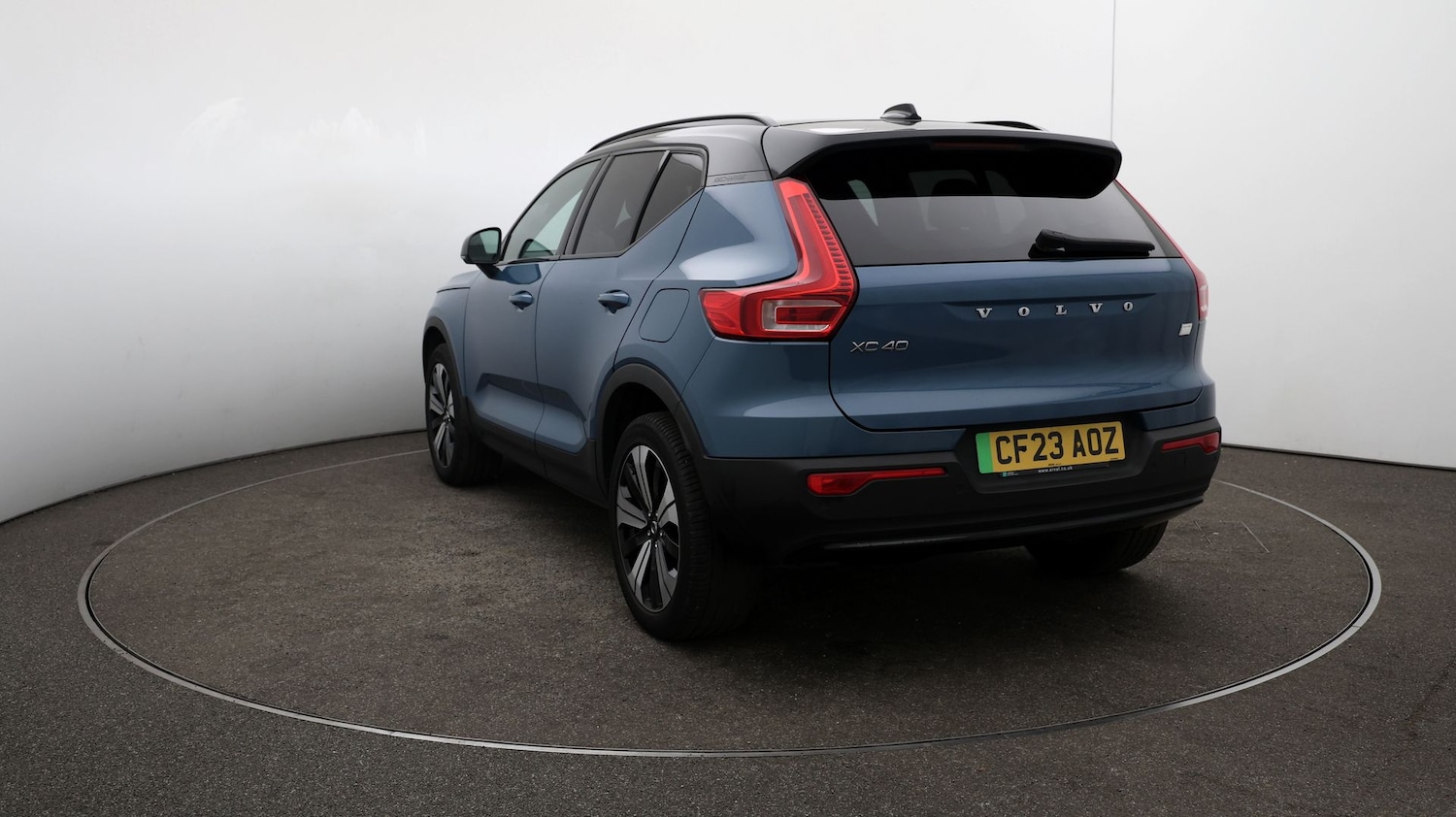 Used Volvo XC40 2023 for sale - 76808917: Photo 54