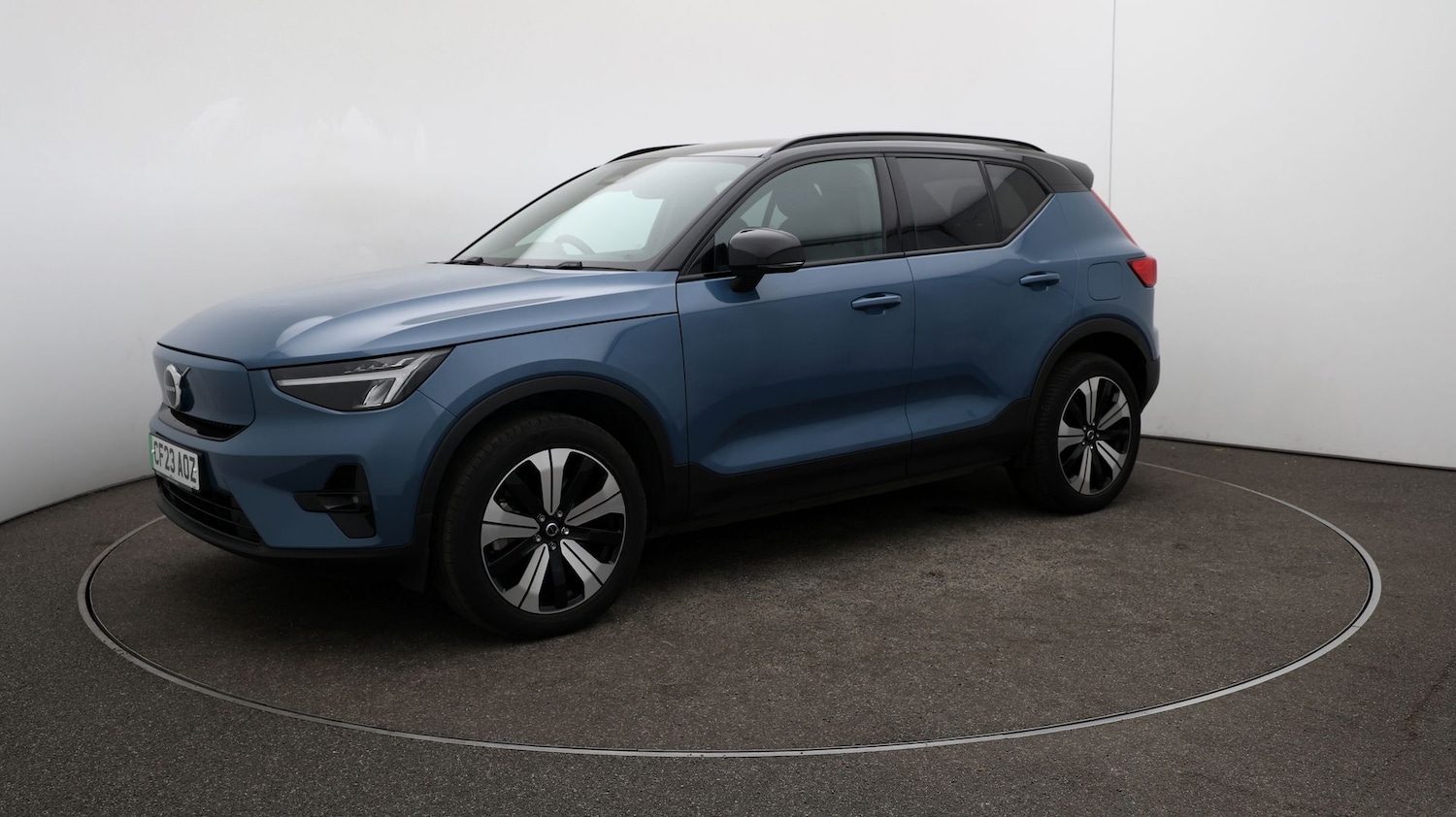 Used Volvo XC40 2023 for sale - 76808917: Photo 61