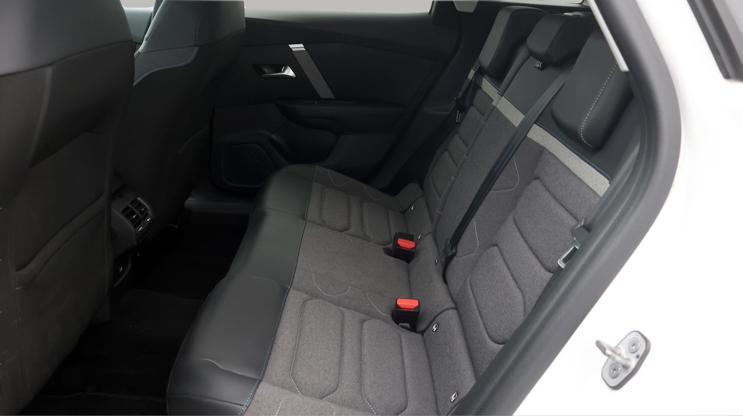 Used Citroen C4 2022 for sale - 77336394: Photo 16