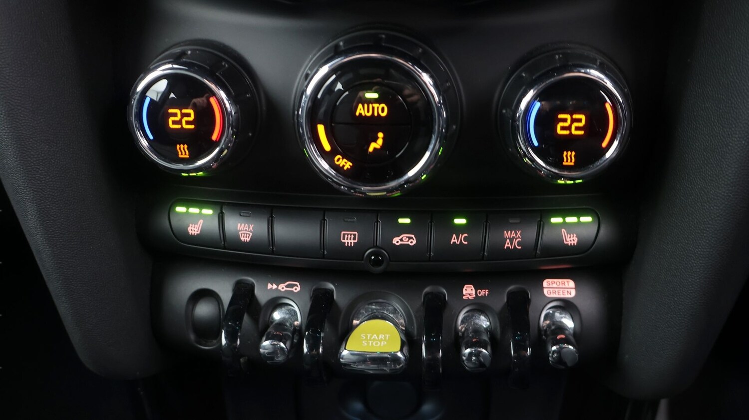 Used MINI Hatch 2021 for sale - 77198401: Photo 12