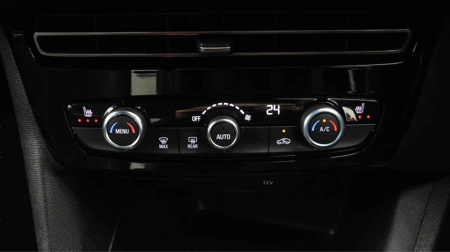 Used Vauxhall Mokka 2023 for sale - 77631158: Photo 12