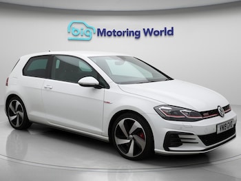 Volkswagen - Golf