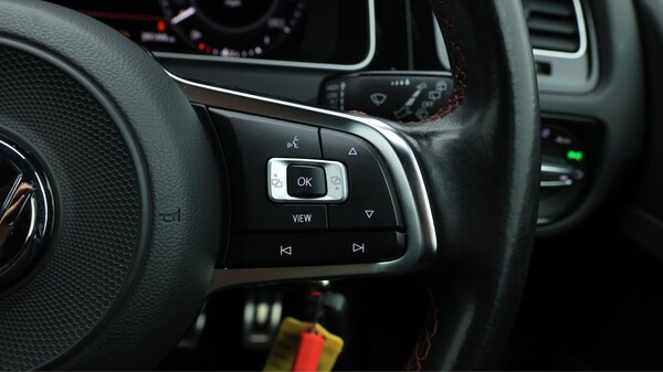 Used Volkswagen Golf 2019 for sale - 76072758: Photo 26