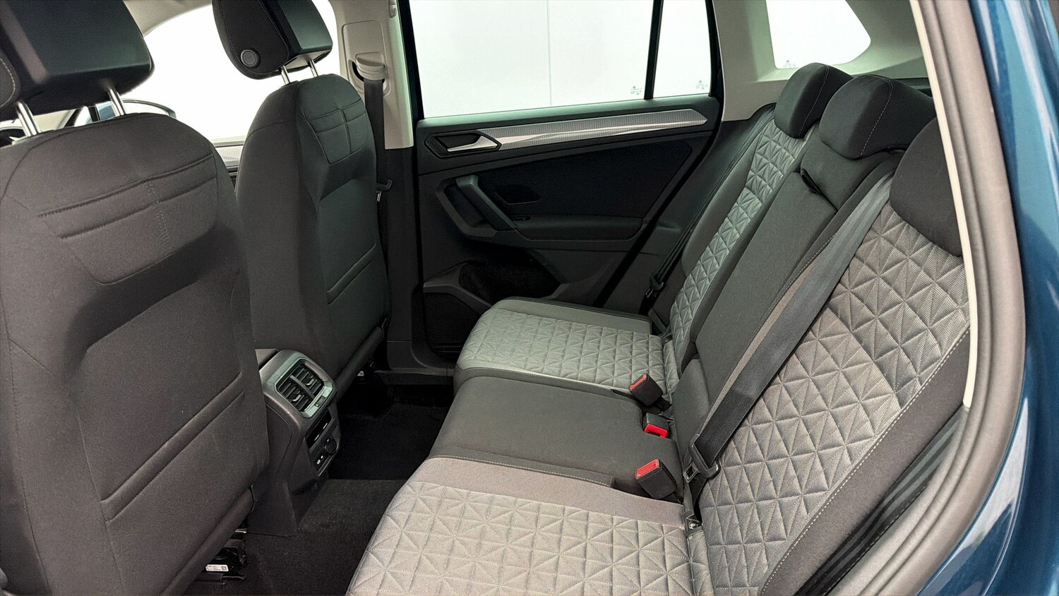 Used Volkswagen Tiguan 2022 for sale - 77931879: Photo 15