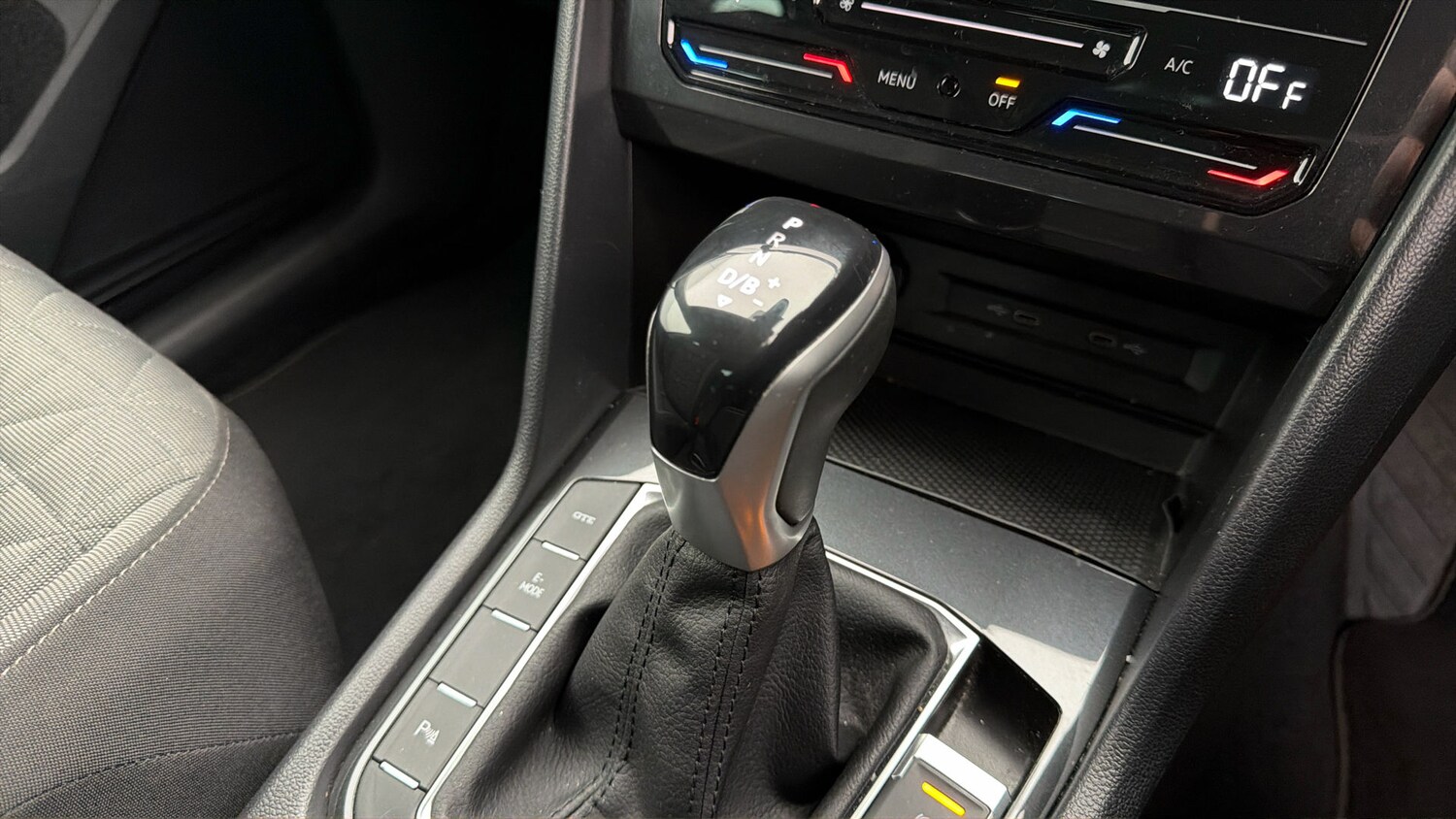 Used Volkswagen Tiguan 2022 for sale - 77931879: Photo 25