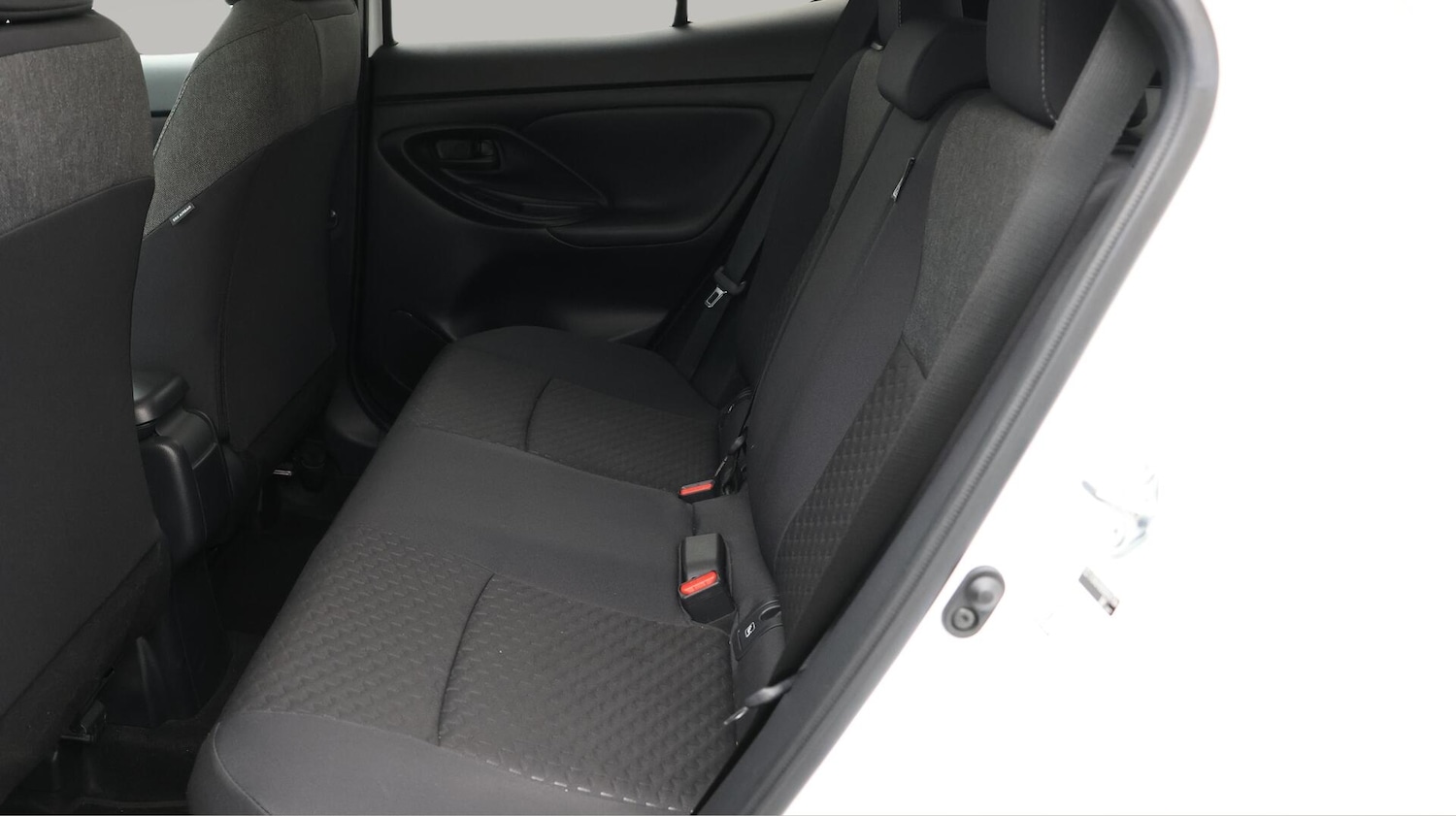 Used Toyota Yaris Cross 2024 for sale - 76432317: Photo 17