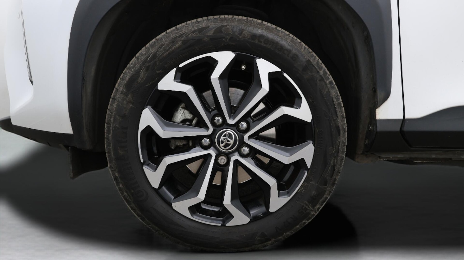 Used Toyota Yaris Cross 2024 for sale - 76432317: Photo 19