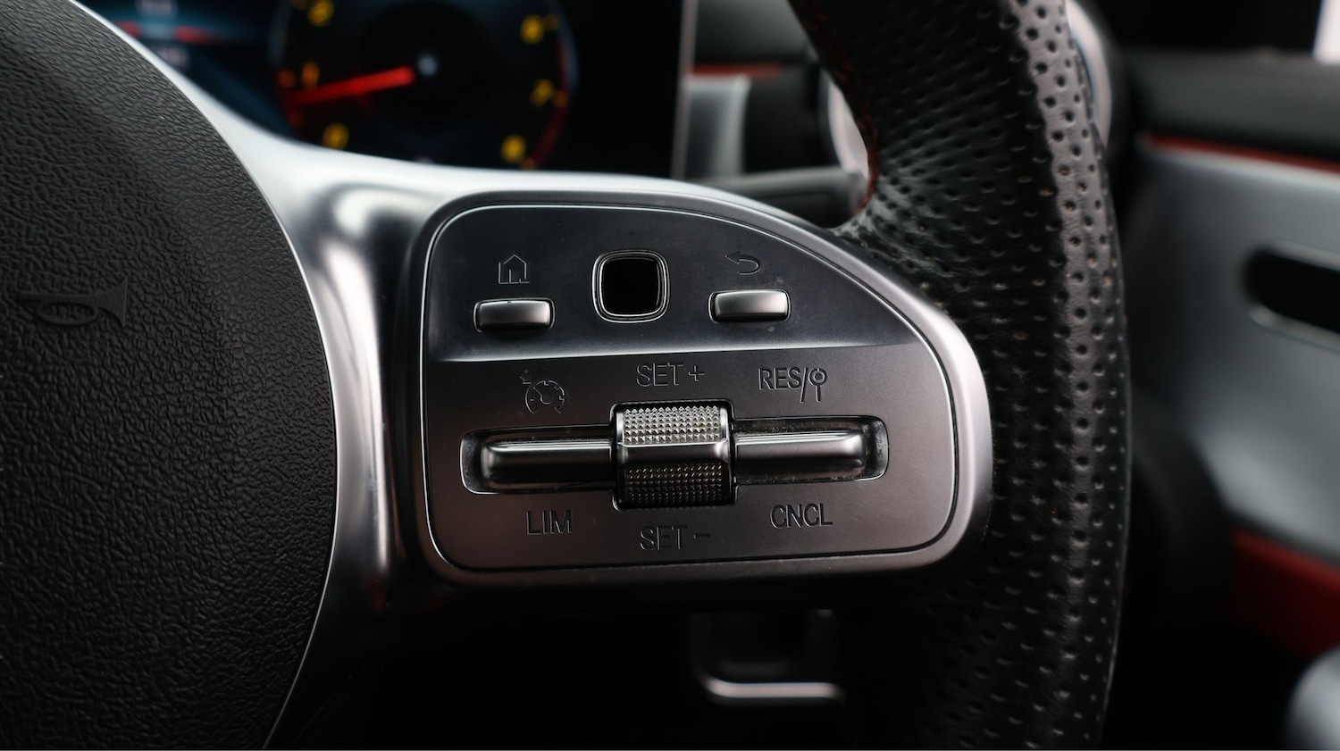 Used Mercedes-Benz CLA 2020 for sale - 77618679: Photo 25