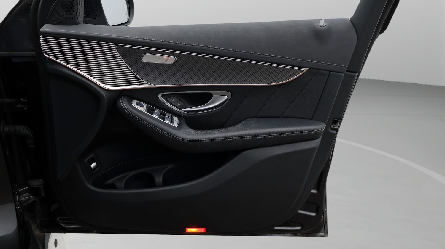 Used Mercedes-Benz EQC 2021 for sale - 77735561: Photo 15