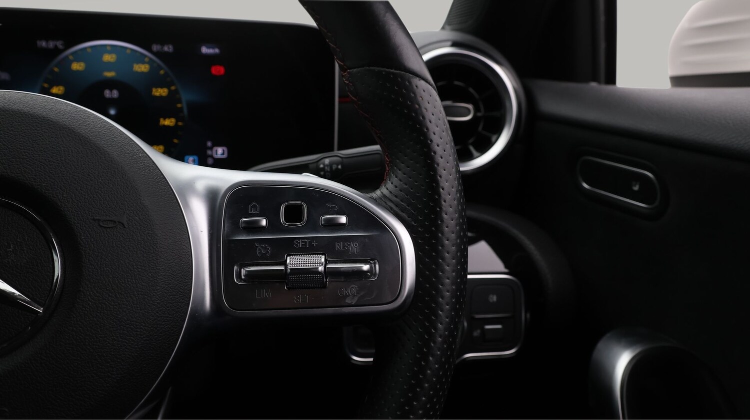 Used Mercedes-Benz A-Class for sale - 77871826: Photo 23