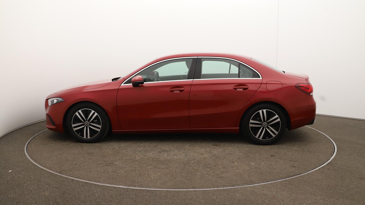 Used Mercedes-Benz A-Class 2021 for sale - 76644871: Photo 65