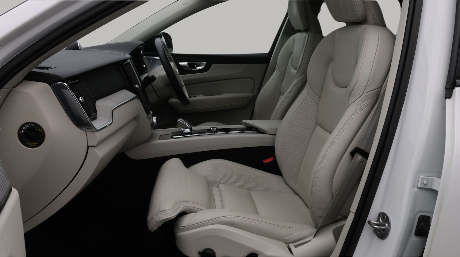 Used Volvo XC60 2022 for sale - 78143784: Photo 14