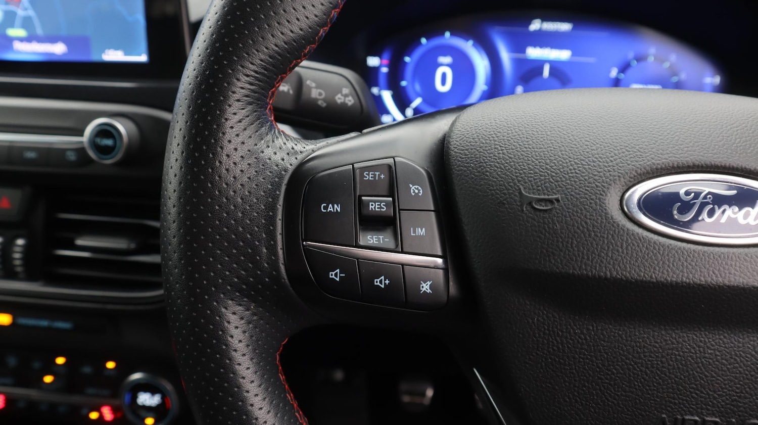 Used Ford Focus 2021 for sale - 76388671: Photo 25