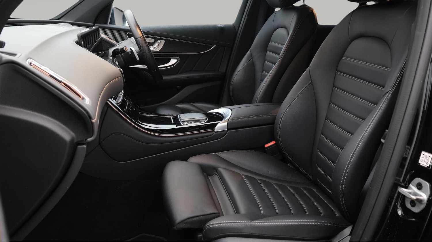 Used Mercedes-Benz EQC 2022 for sale - 76432985: Photo 15