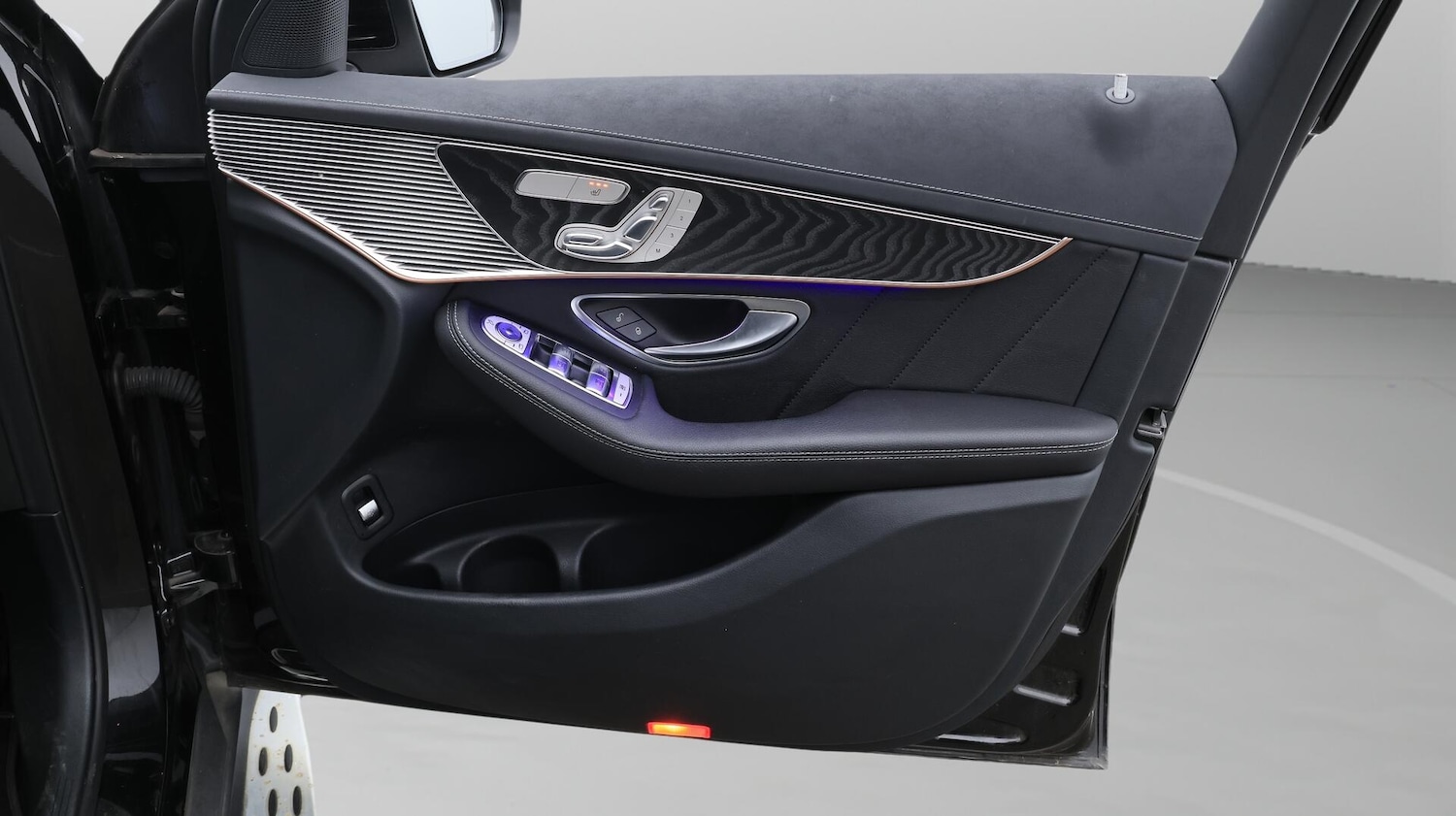 Used Mercedes-Benz EQC 2022 for sale - 76432985: Photo 16