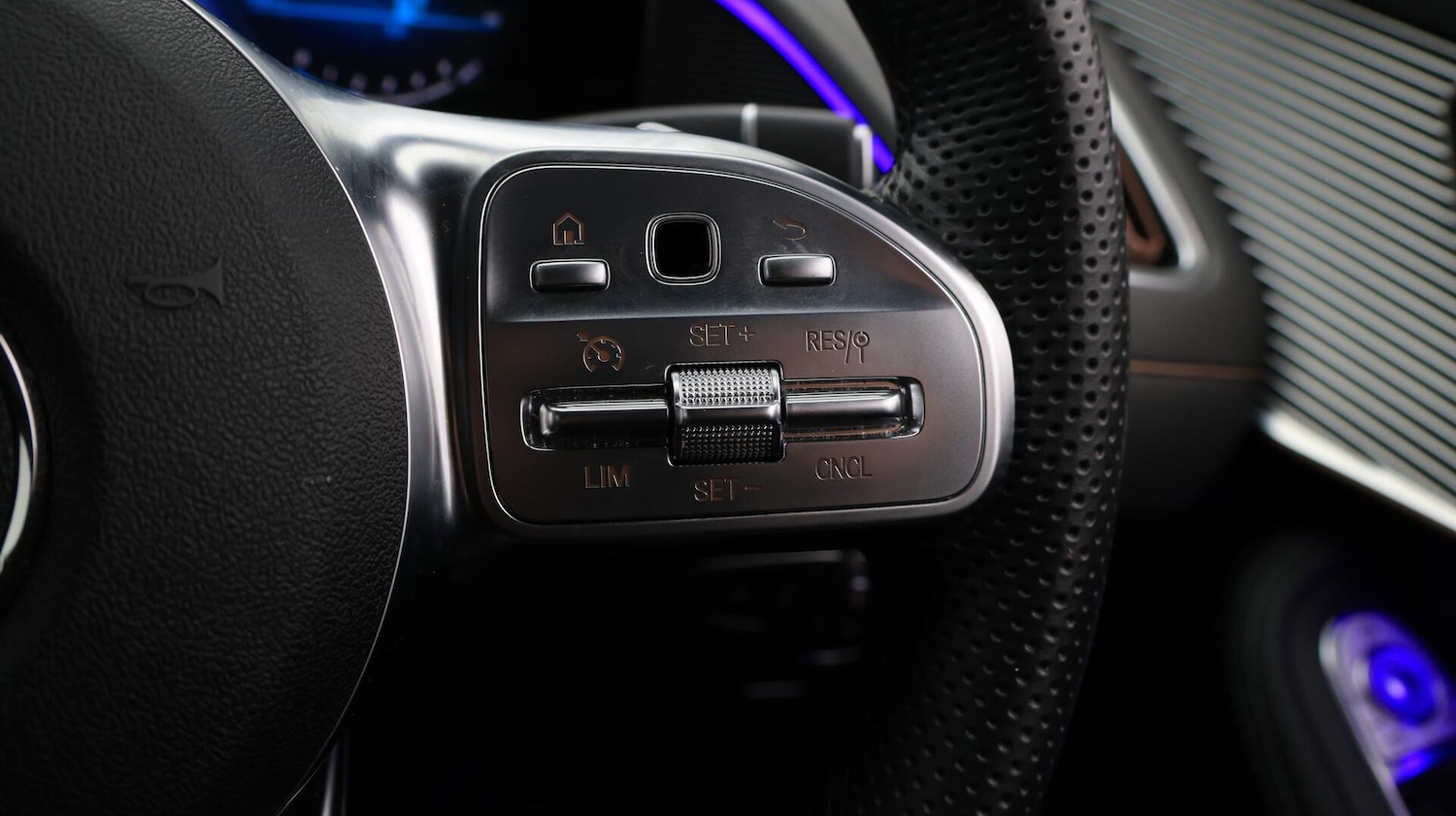 Used Mercedes-Benz EQC 2022 for sale - 76432985: Photo 28