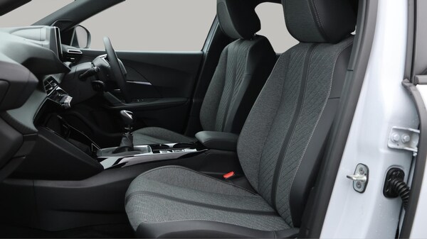 Used Peugeot 2008 2024 for sale - 75697274: Photo 15