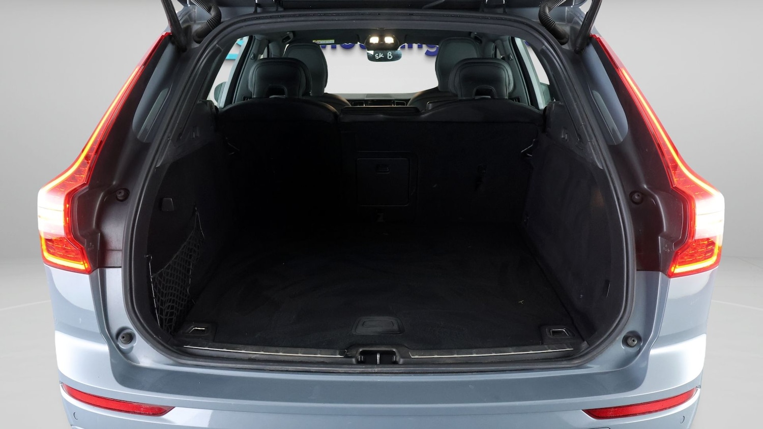 Used Volvo XC60 2023 for sale - 77816901: Photo 16