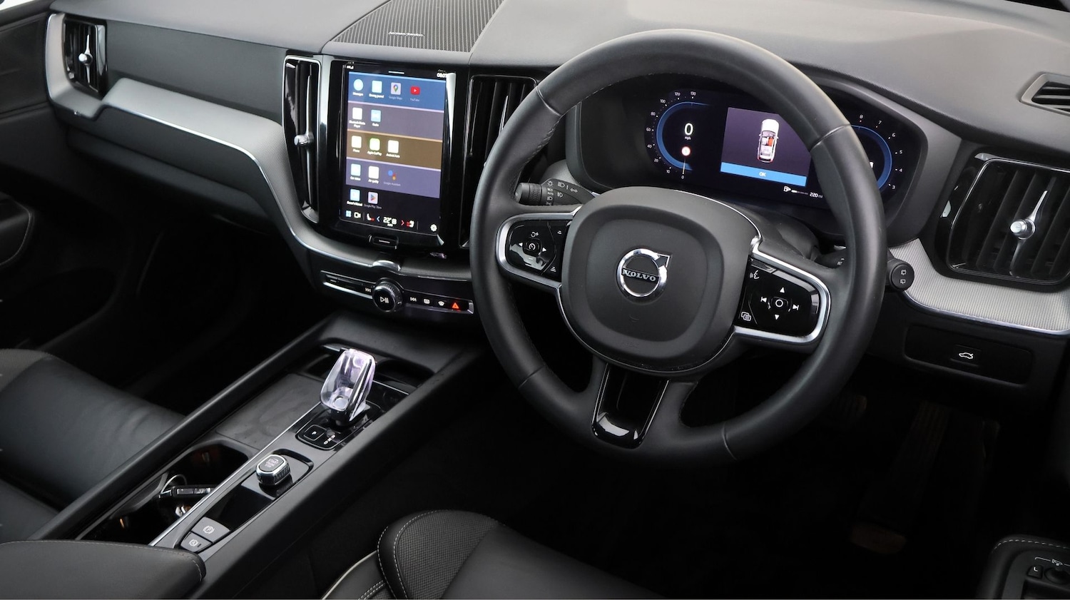 Used Volvo XC60 2023 for sale - 77816901: Photo 9