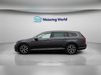 Used Volkswagen Passat 2022 for sale - 79296943: Photo