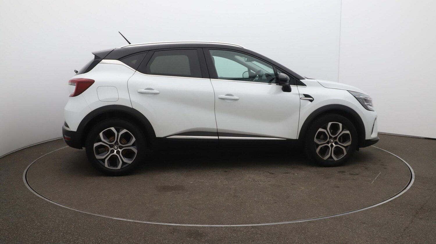 Used Renault Captur 2022 for sale - 76042818: Photo 49