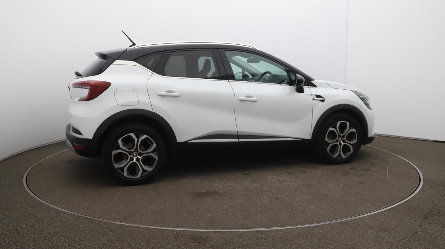 Used Renault Captur 2022 for sale - 76042818: Photo 50