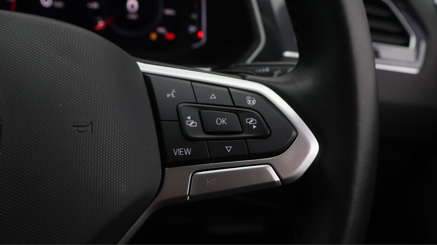 Used Volkswagen Tiguan 2021 for sale - 76700693: Photo 24