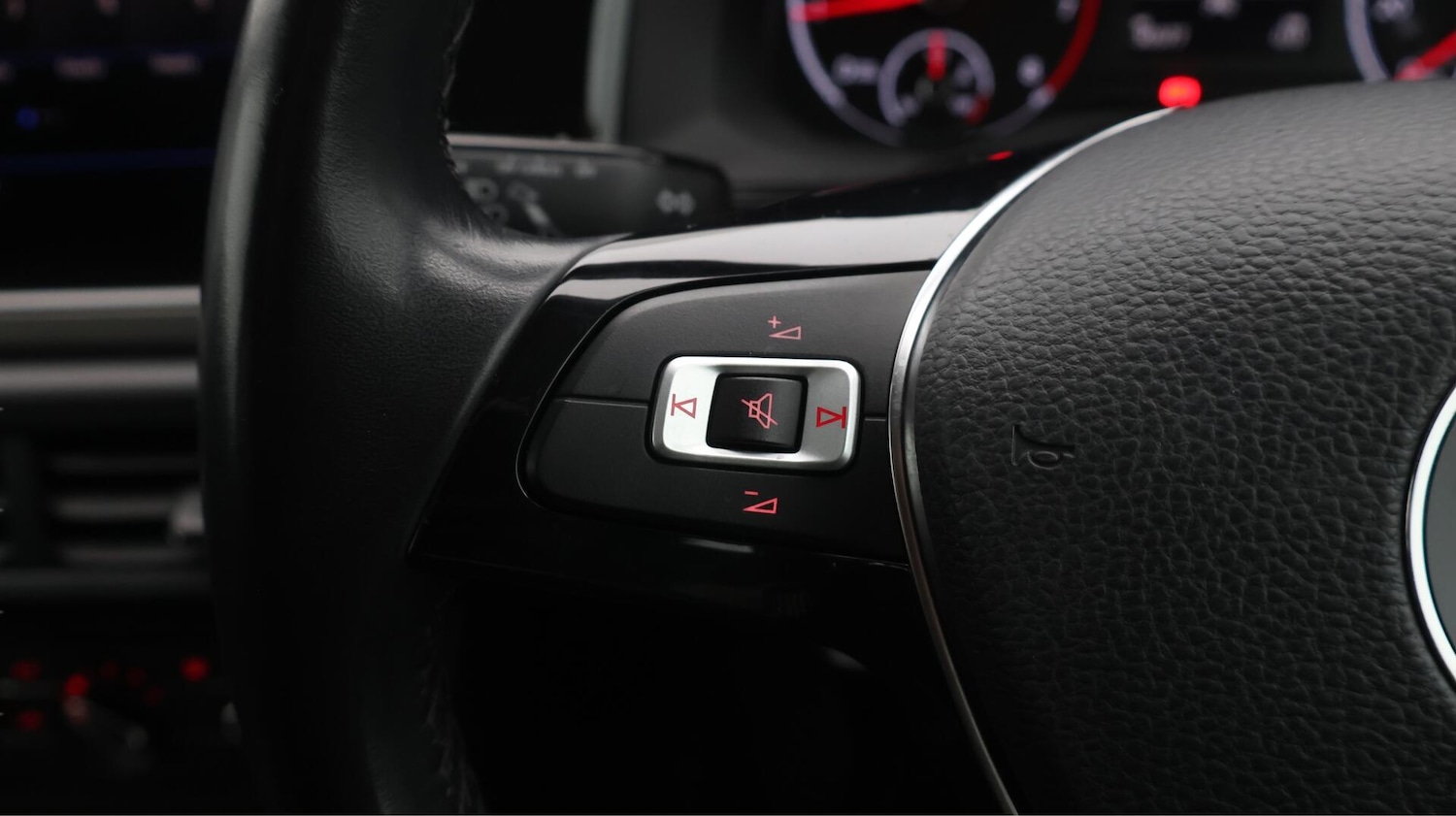 Used Volkswagen Polo 2020 for sale - 76645188: Photo 24