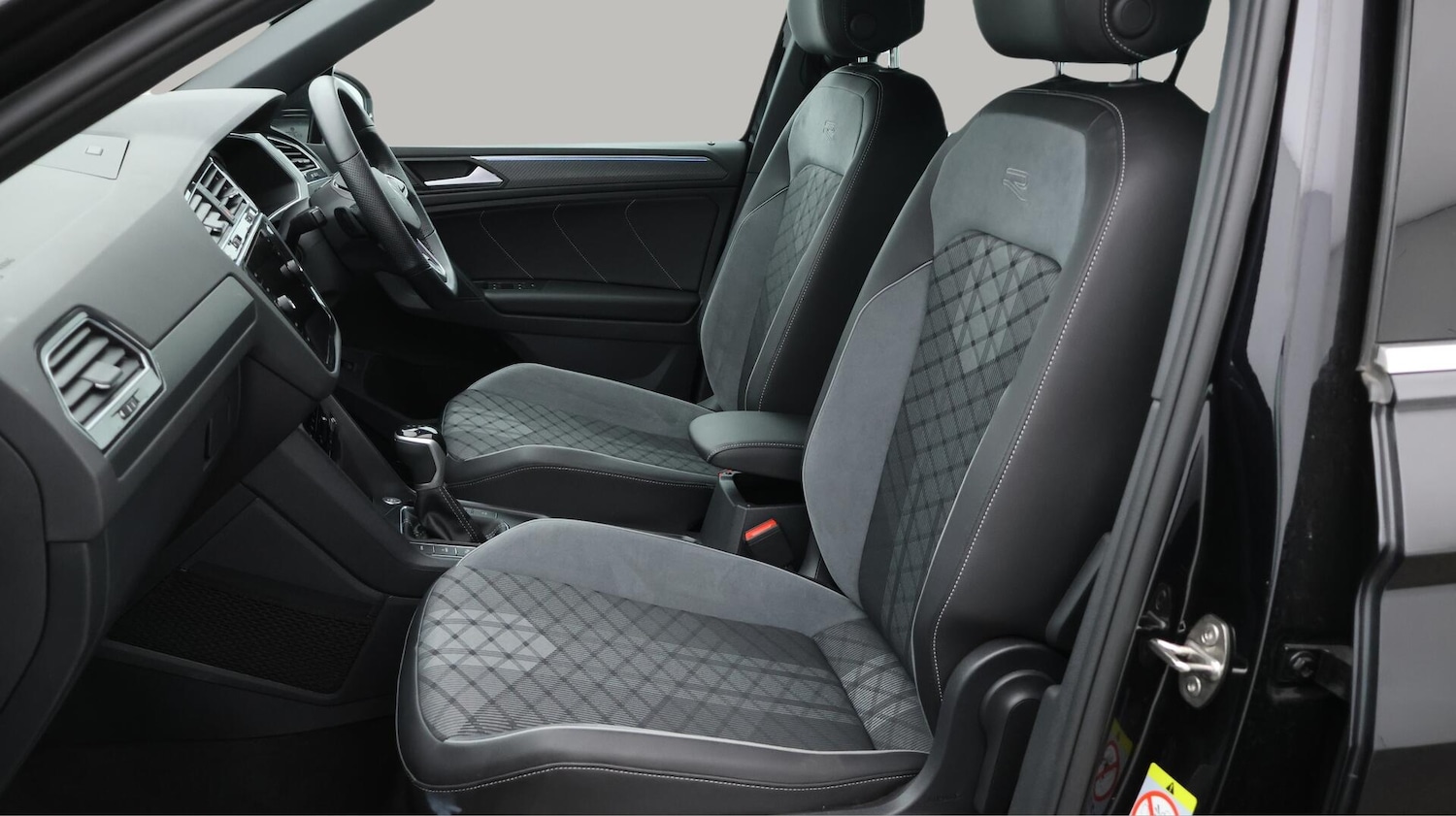 Used Volkswagen Tiguan 2023 for sale - 76619664: Photo 15