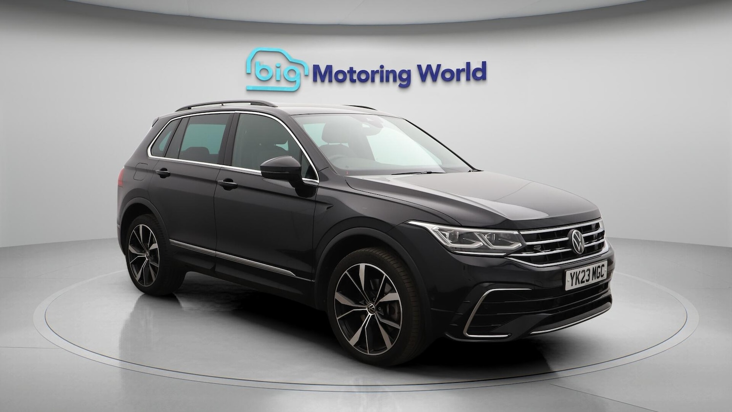Used Volkswagen Tiguan 2023 for sale - 76619664: Photo 2