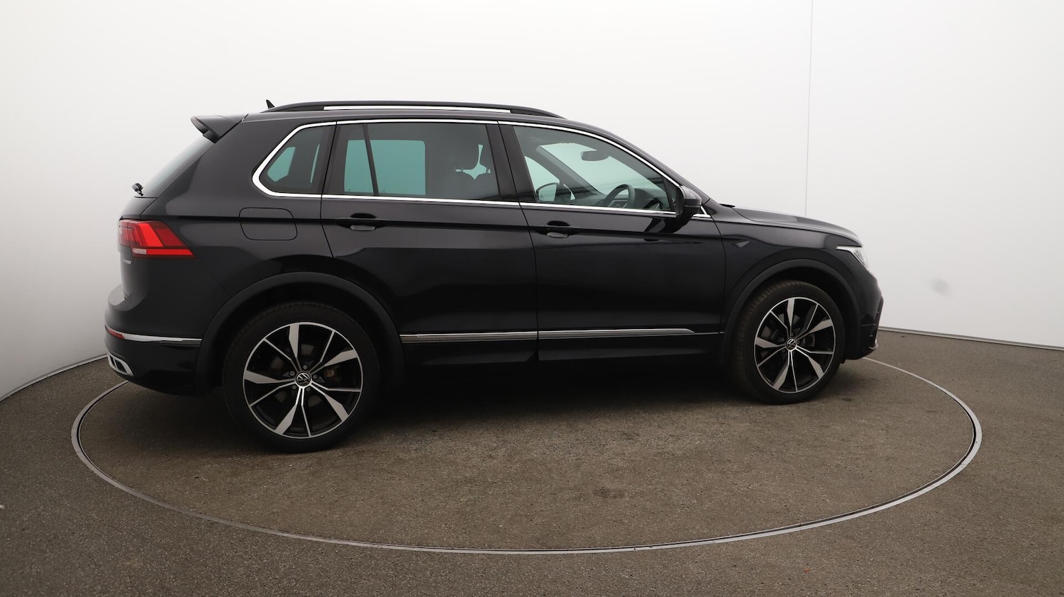 Used Volkswagen Tiguan 2023 for sale - 76619664: Photo 52