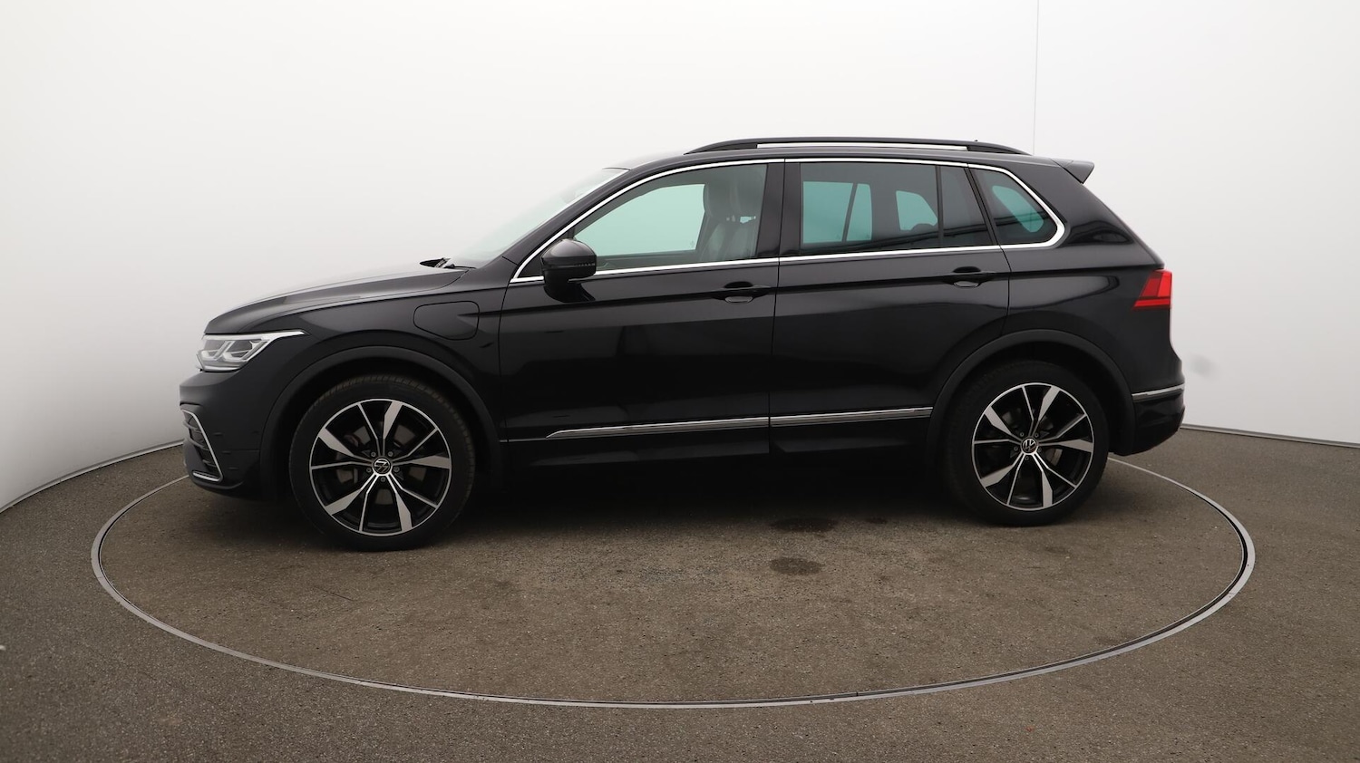 Used Volkswagen Tiguan 2023 for sale - 76619664: Photo 66