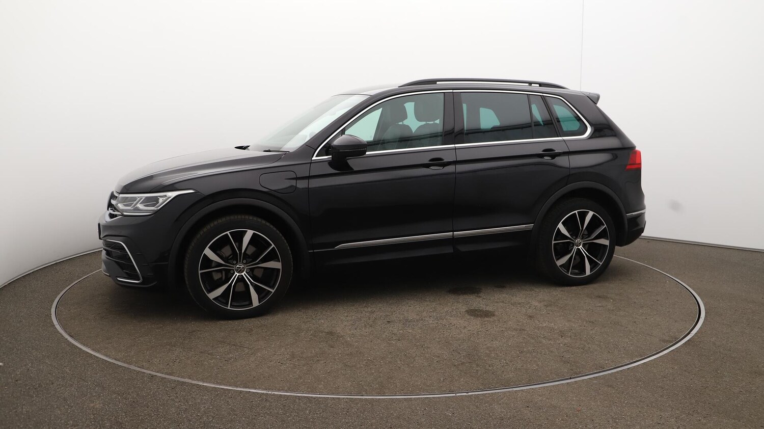 Used Volkswagen Tiguan 2023 for sale - 76619664: Photo 67