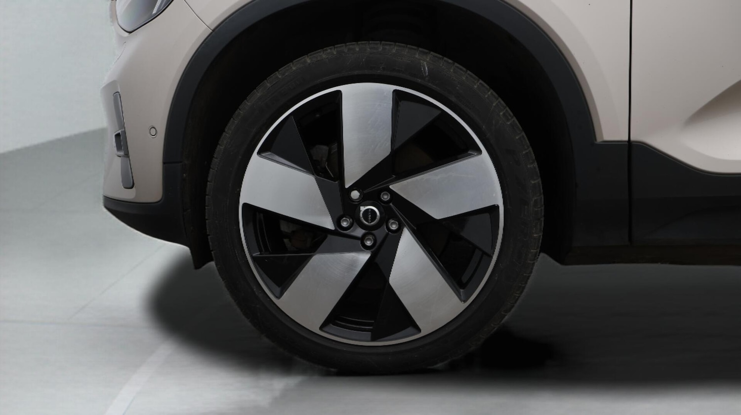 Used Volvo XC40 2023 for sale - 76780678: Photo 19