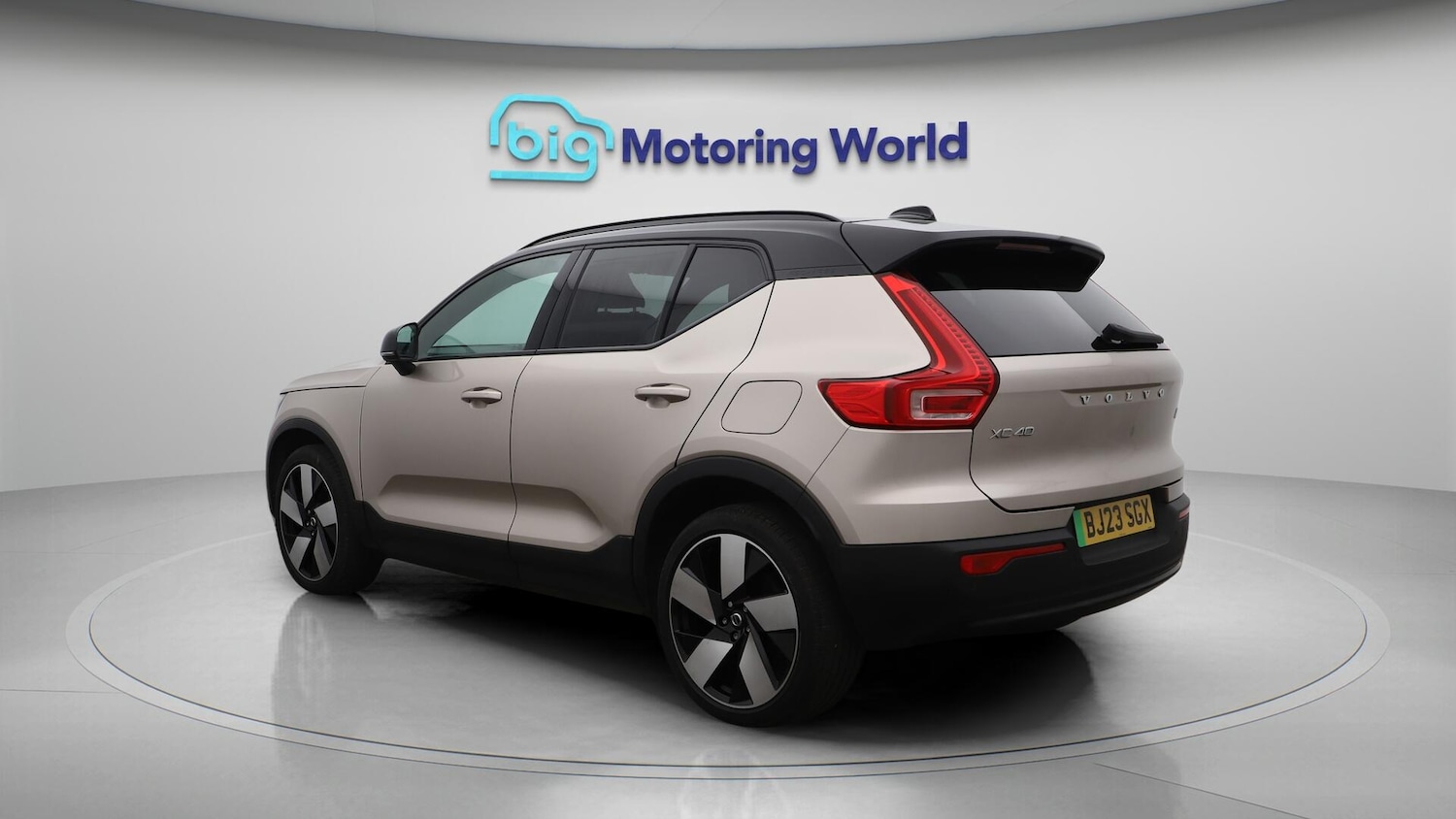 Used Volvo XC40 2023 for sale - 76780678: Photo 6