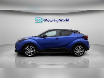 Used Toyota C-HR 2022 for sale - 77271157: Photo