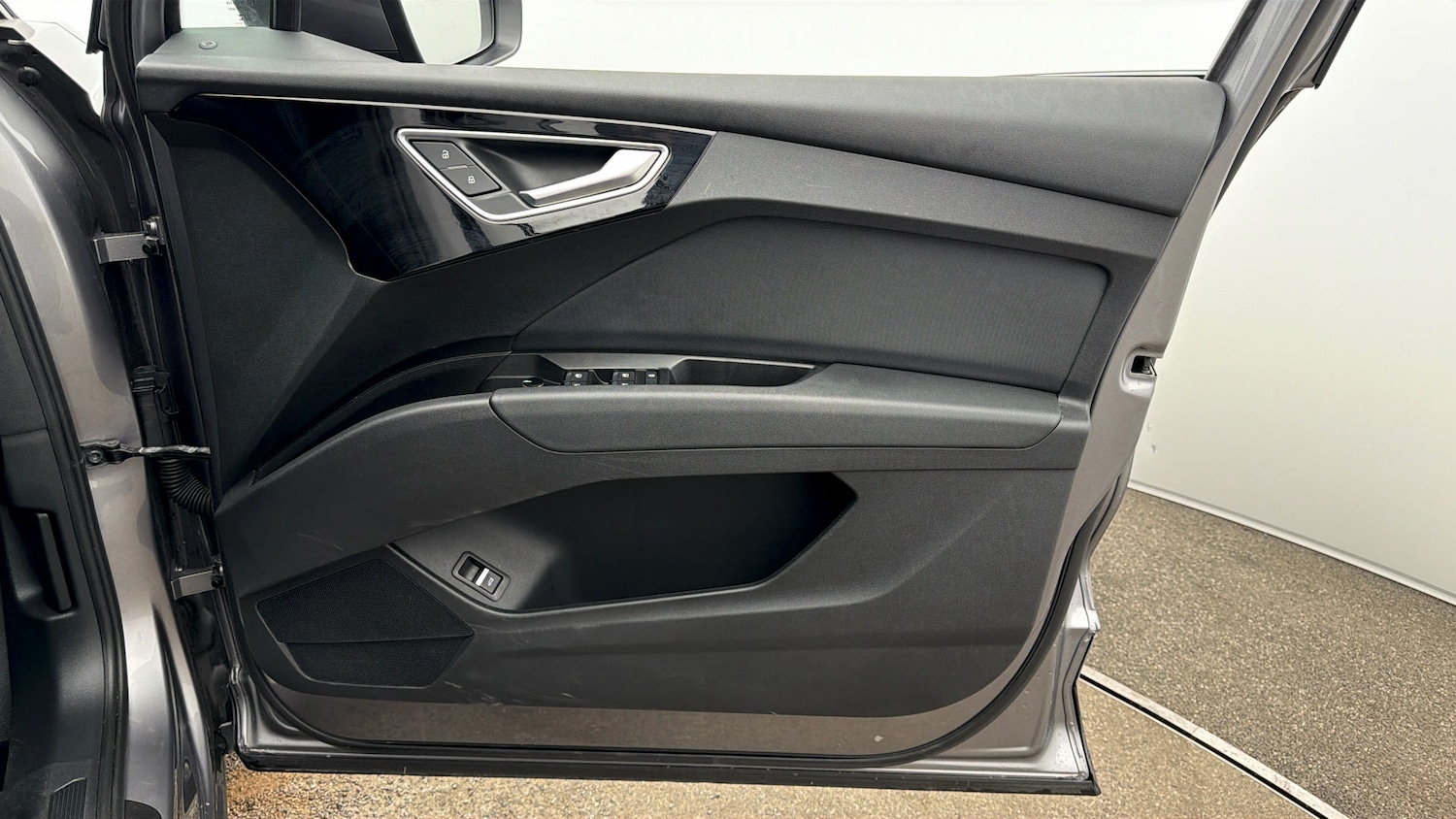 Used Audi Q4 e-tron 2023 for sale - 78016038: Photo 14