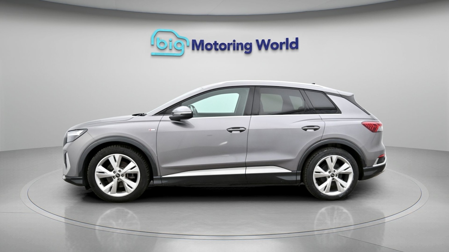 Used Audi Q4 e-tron 2023 for sale - 78016038: Photo 4