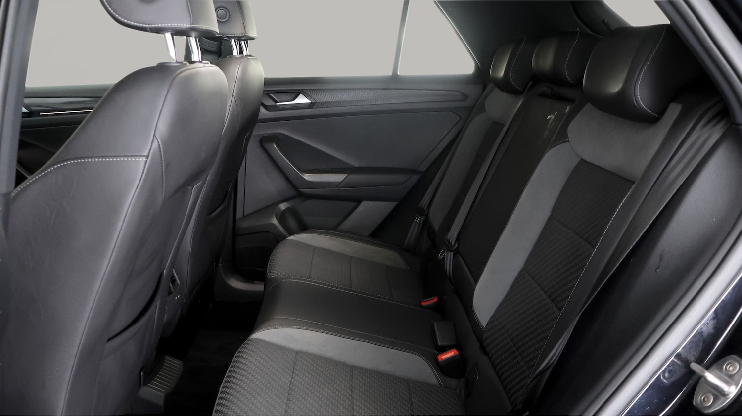 Used Volkswagen T-Roc 2019 for sale - 77595137: Photo 16