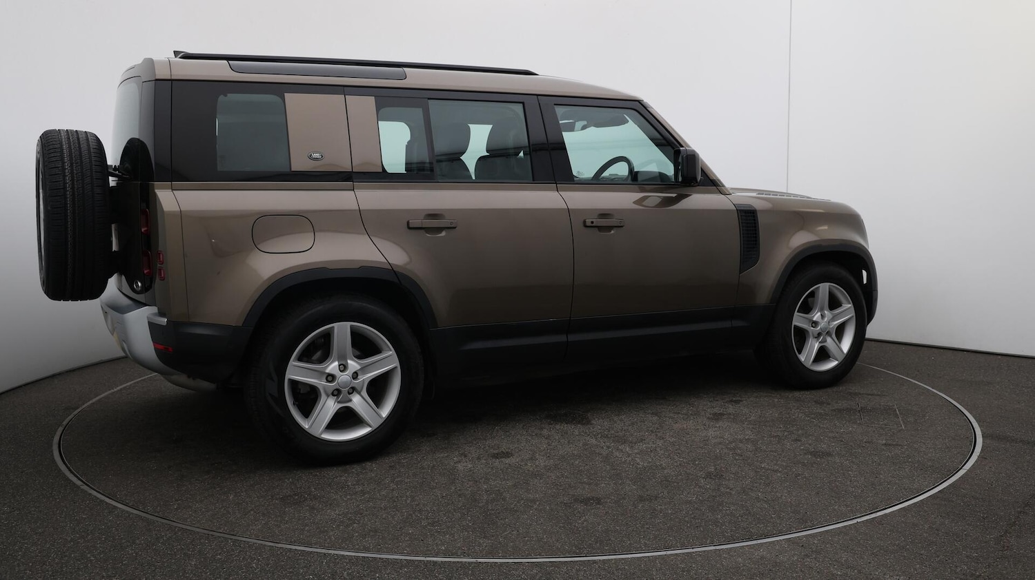 Used Land Rover Defender 110 2021 for sale - 76122861: Photo 53