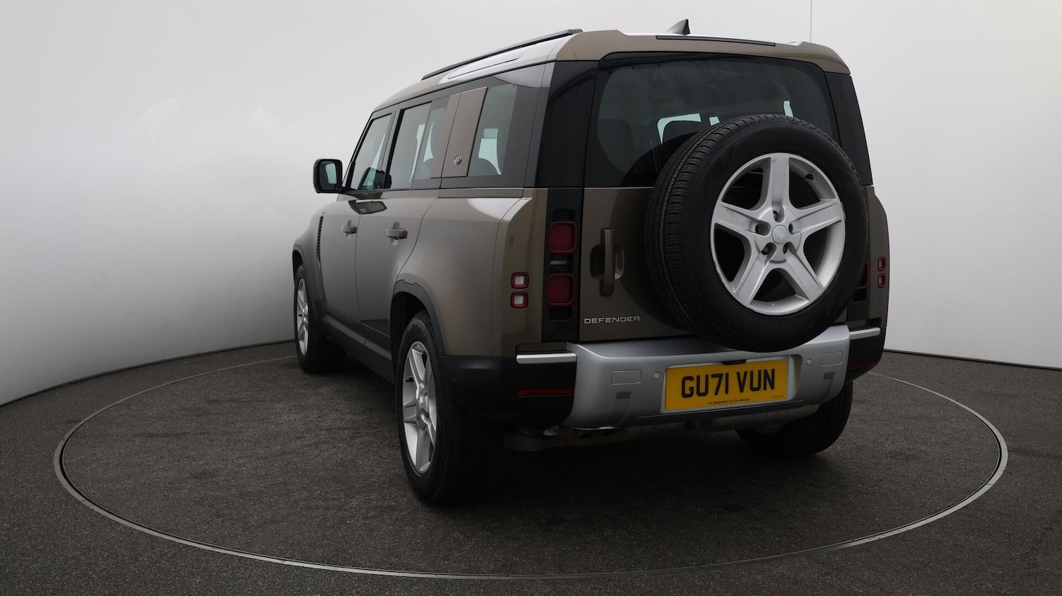 Used Land Rover Defender 110 2021 for sale - 76122861: Photo 61