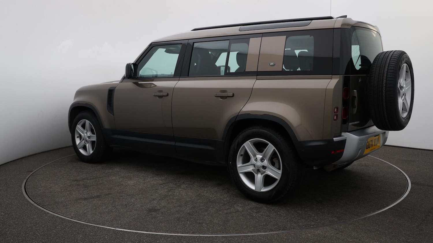 Used Land Rover Defender 110 2021 for sale - 76122861: Photo 64