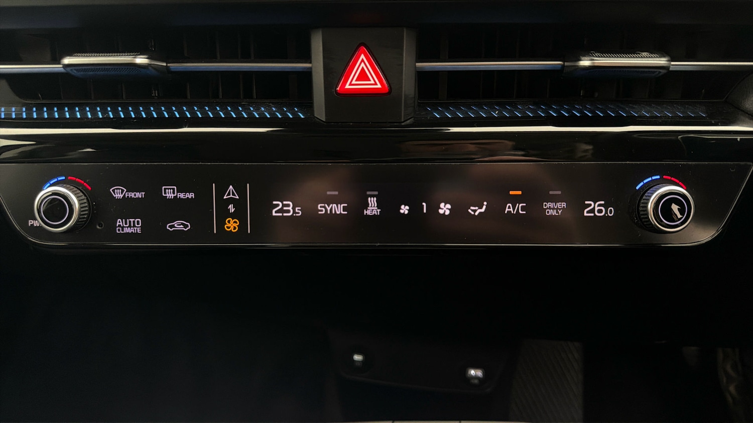 Used Kia EV6 2023 for sale - 78053078: Photo 11