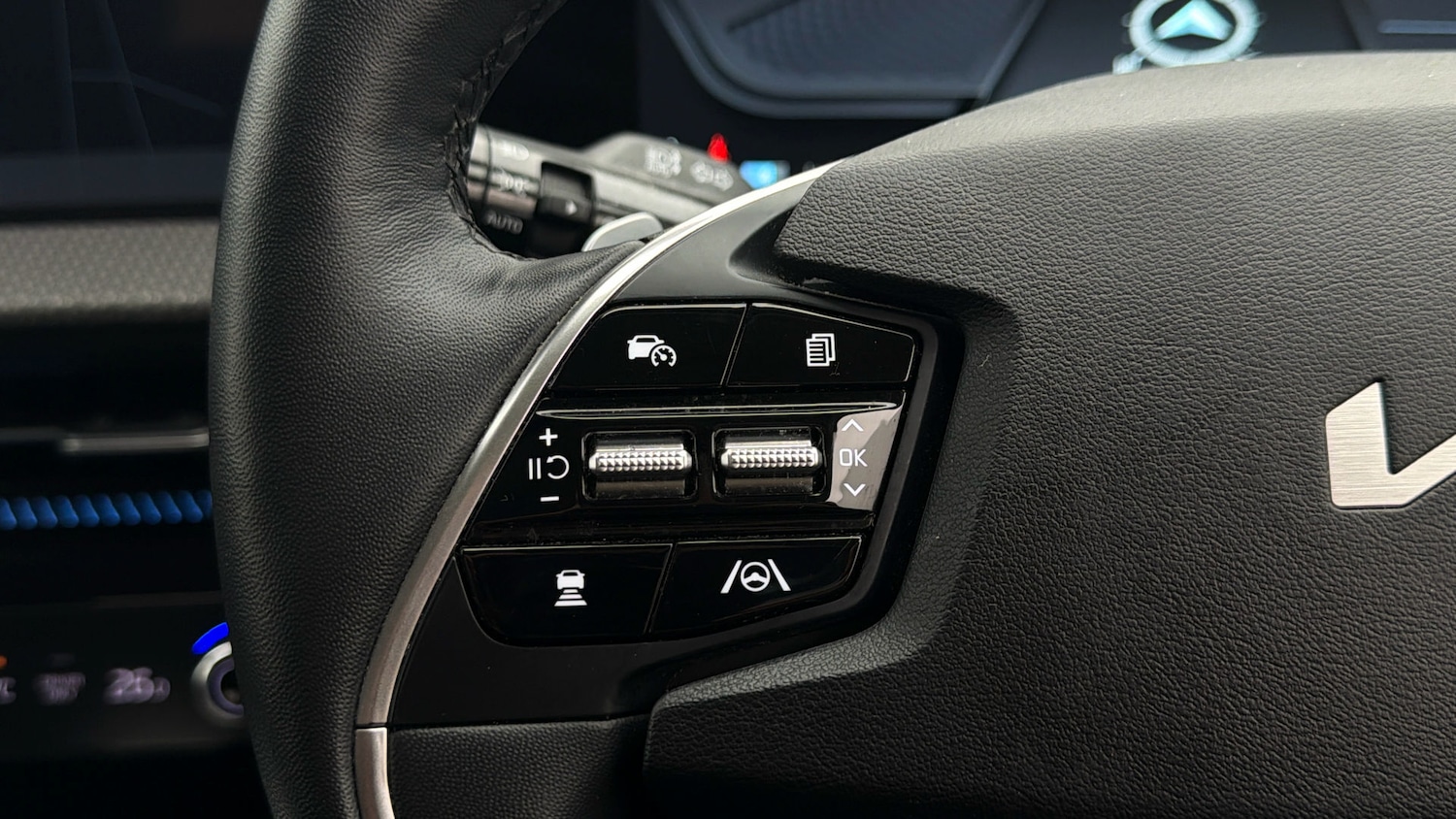 Used Kia EV6 2023 for sale - 78053078: Photo 23