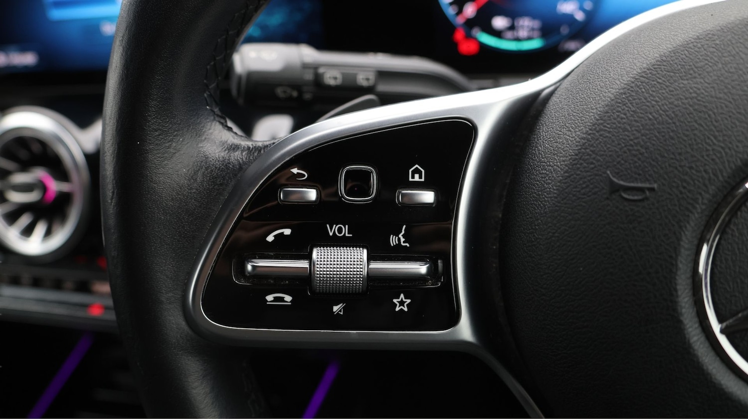 Used Mercedes-Benz EQA 2021 for sale - 77902193: Photo 23