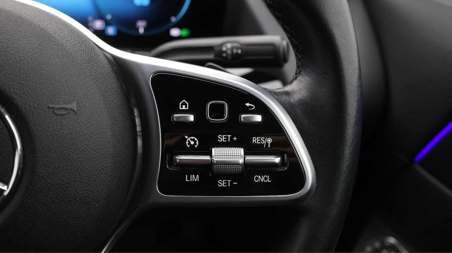 Used Mercedes-Benz EQA 2021 for sale - 77902193: Photo 24